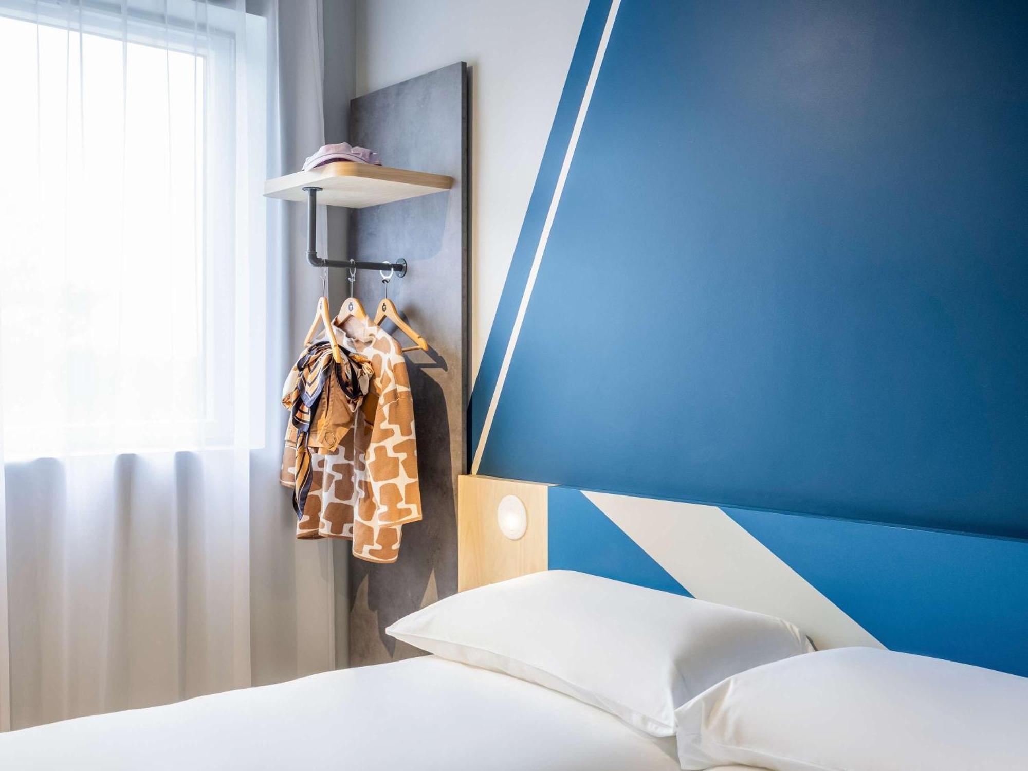Ibis Budget Arlon Porte Du Luxembourg Exteriör bild